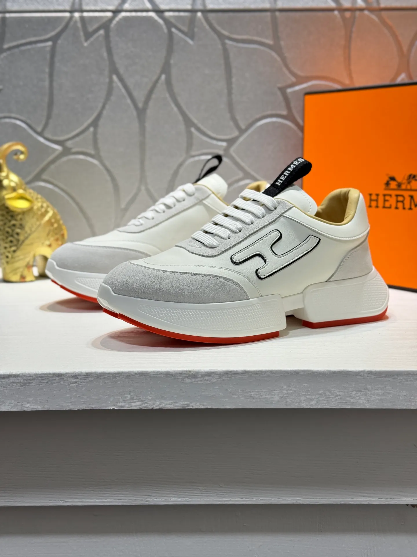 Men's shoes 💰480【New style】🪷🪷Top quality goods🇮🇹🇮🇹New style "Hermès" Hermès top purchasing agent🔍🔍New products from men's counter The upper is made of cowhide leather ~ Sole: The original factory's exclusive movable molded foam outsole, light ~ super comfortable, original factory follow-up goods, 🔍🔍 high quality, can be entered and exited the counter at will, multiple colors are available, welcome to compare Size: 38-44 (45. Customized